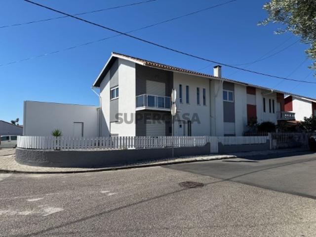 Moradia T4 em Marinha Grande