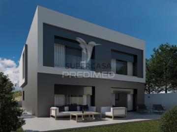 Moradia T4 em Meia Via