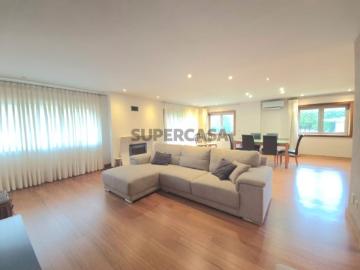 Moradia T5 em Mindelo Conforto, Espaço e Proximidade ao Mar