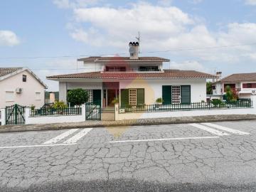 Moradia T4 em Moselos, Viseu 241m² Campo