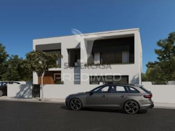 Moradia T4 em Nossa Senhora de Fátima