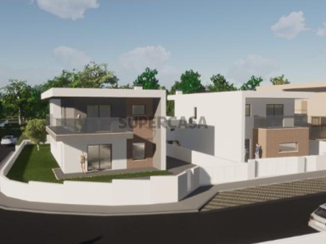 Moradia T4 em Ortigosa