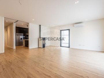 Moradia T4 em Aveiras de Cima