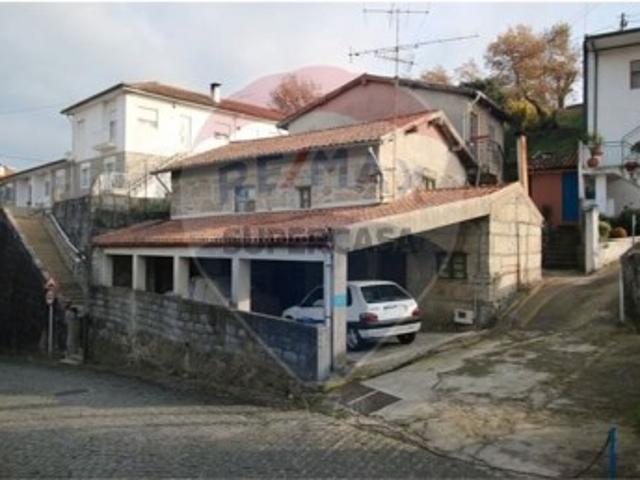 Moradia T4 em Azurém