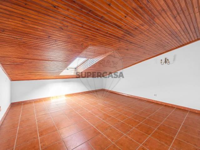 Moradia T4 em A dos Cunhados