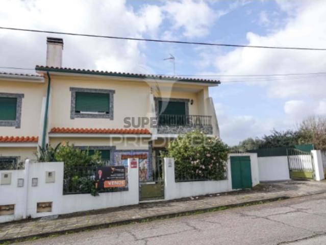 Moradia T4 em Abrantes São Vicente e São João e Alferrarede