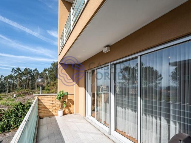 Moradia T4 em Águas Santas – Excelente Estado e Acabamentos 215m² Águas Santas e Moure