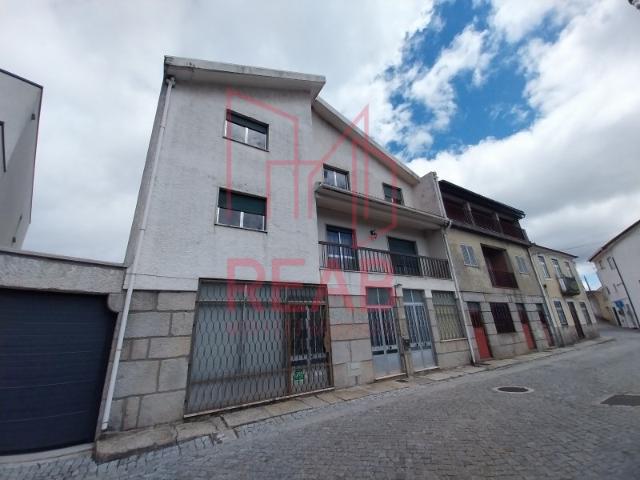 Moradia T4 em Aguiar da Beira