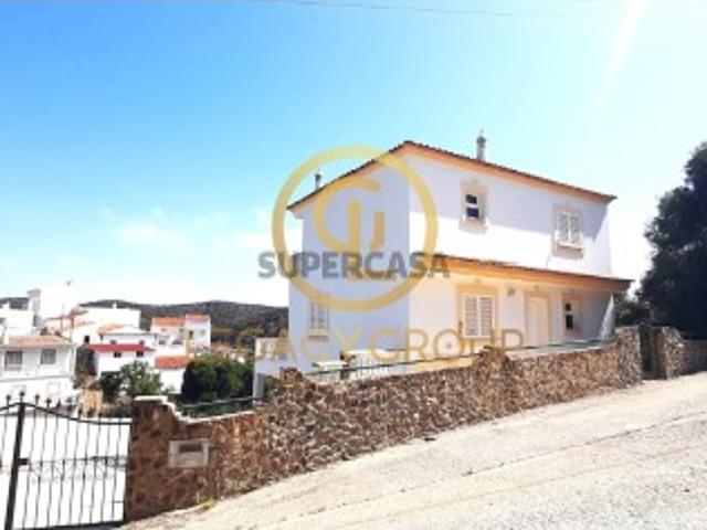 Moradia T4 em Alcoutim e Pereiro