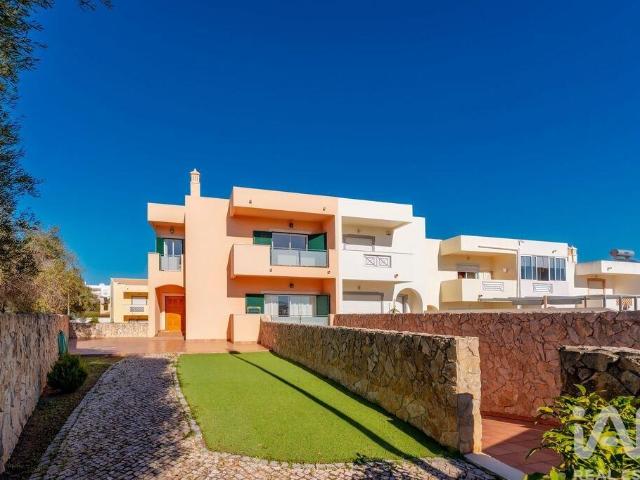 Moradia T4 em Albufeira e Olhos de Água de 259 m² 259m² Albufeira e Olhos de Água
