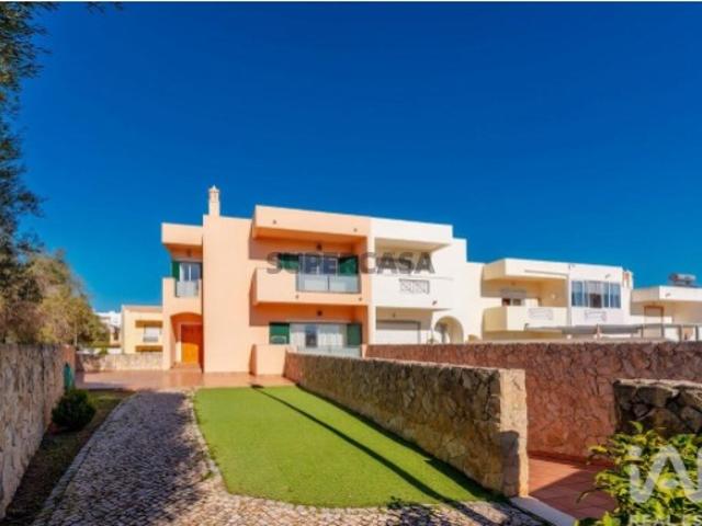 Moradia T4 em Albufeira e Olhos de Água de 259 m²