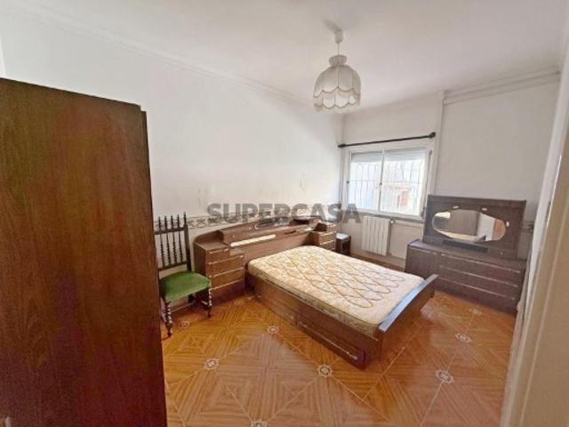 Moradia T4 em Algueirão Mem Martins