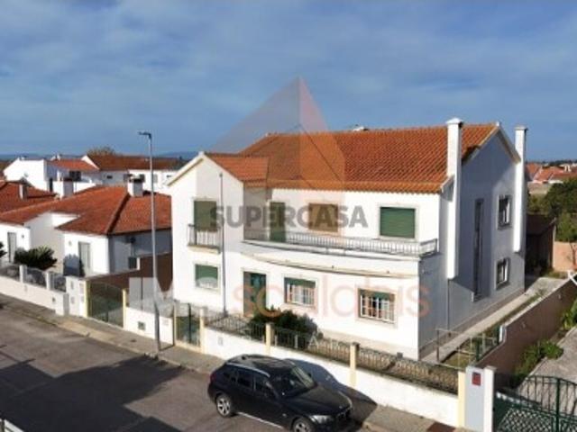 Moradia T4 em Alpiarça