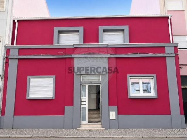 Moradia T4 em Alto do Seixalinho, Santo André e Verderena