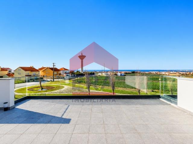 Moradia T4 em Alto Veríssimo, Peniche