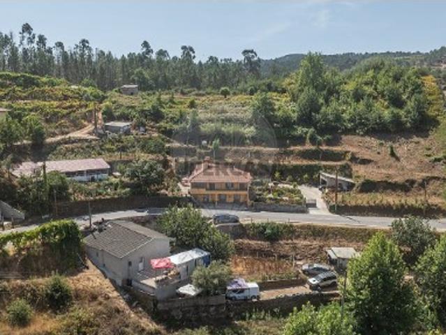 Moradia T4 em Amarante São Gonçalo, Madalena, Cepelos e Gatão