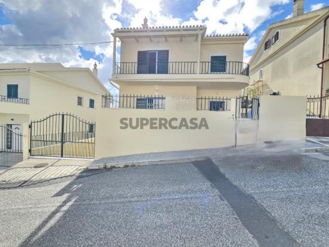 Moradia T4, em Arcena, Alverca do Ribatejo