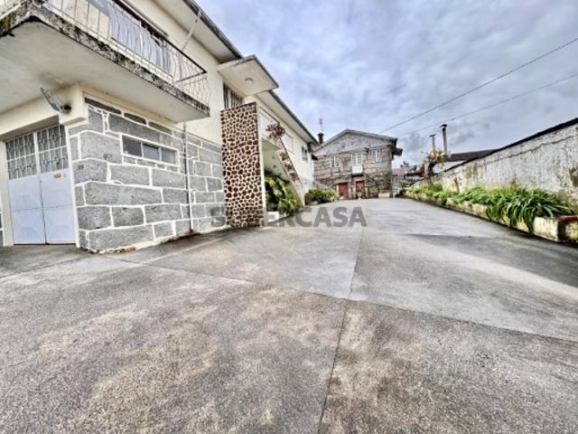Moradia T4 em Arnoso Santa Eulália