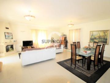 Moradia T4 em Balazar