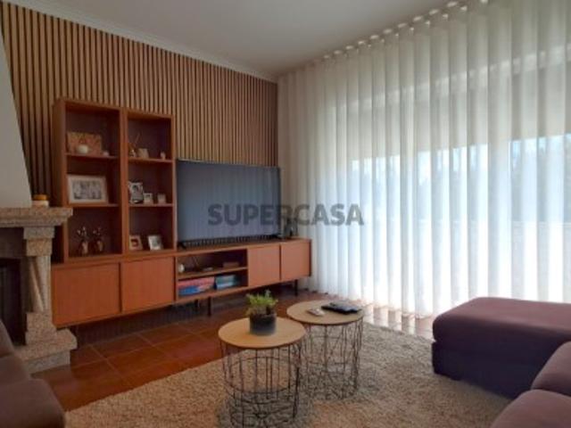 Moradia T4 em Banda, Viseu