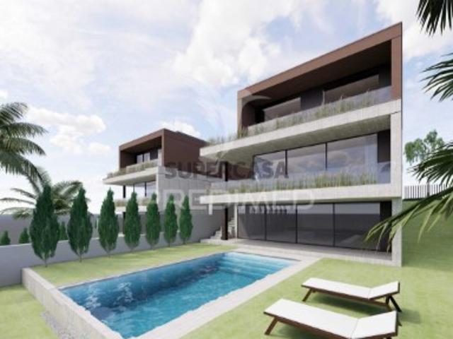 Moradia T4 em Lago
