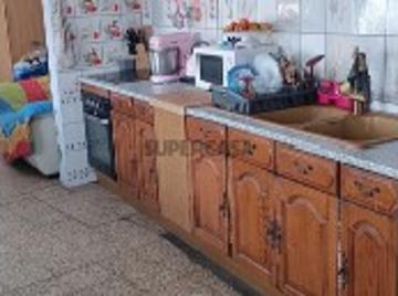 Moradia T4 em Boa Aldeia, Farminhão e Torredeita