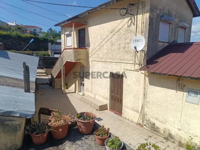 Moradia T4 em Cucujães