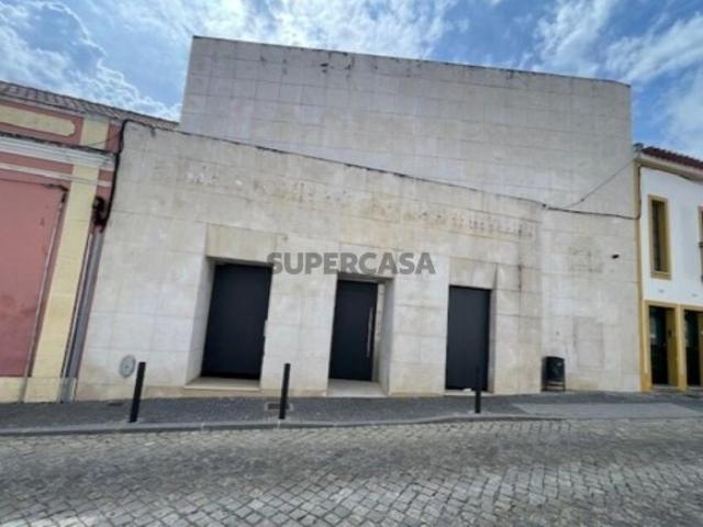 Moradia T4 em Cuba
