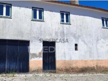 Moradia T4 em Campelo
