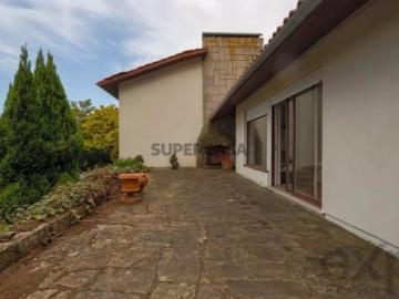 Casa à venda em Canelas, Vila Nova de Gaia - Jardim