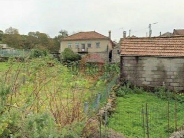 Moradia T4 em Castro Laboreiro e Lamas de Mouro