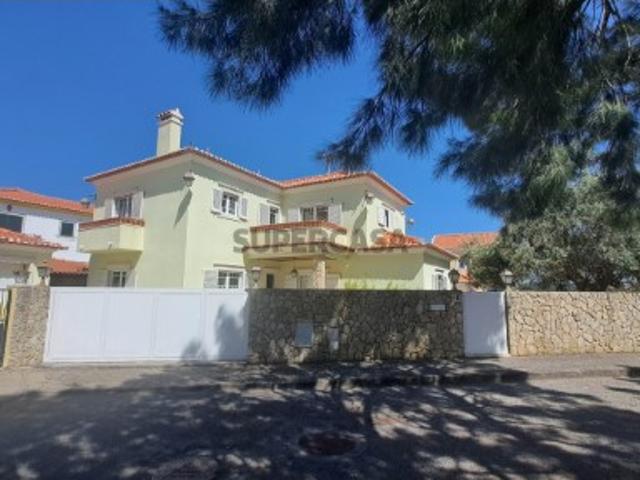 Moradia T4 em Carvoeira