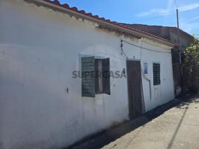 Moradia T4 em Carvoeiro