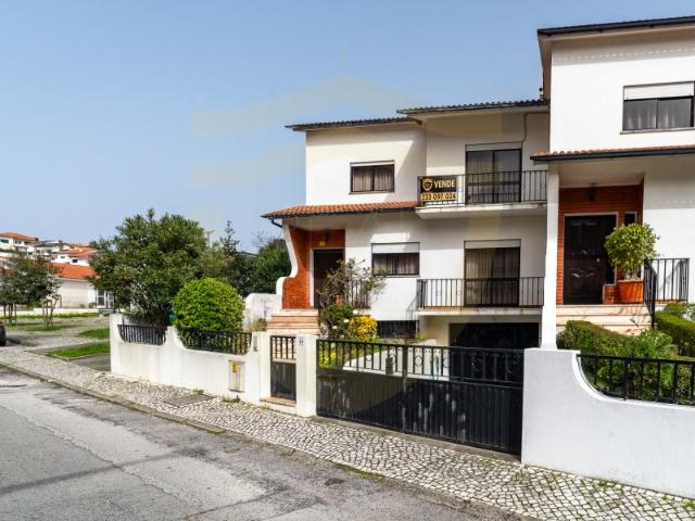 VALOR REVISTO | Moradia T4 em Chã Tavarede Figueira da Foz Coimbra Portugal