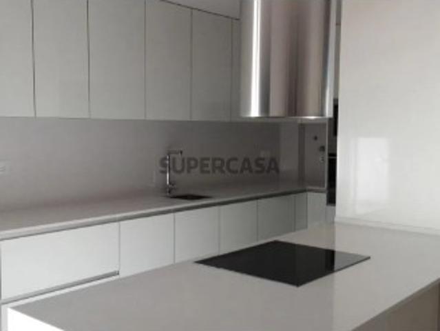 Moradia T4 em Charneca de Caparica e Sobreda