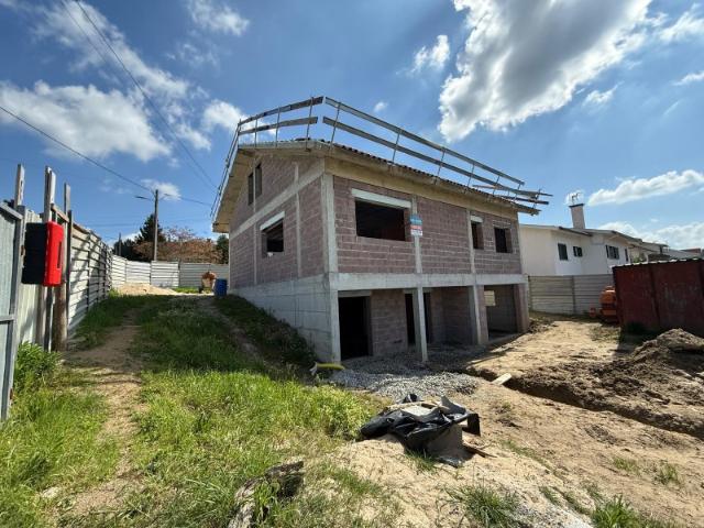 Moradia T4 em construção em Tonda, Tondela