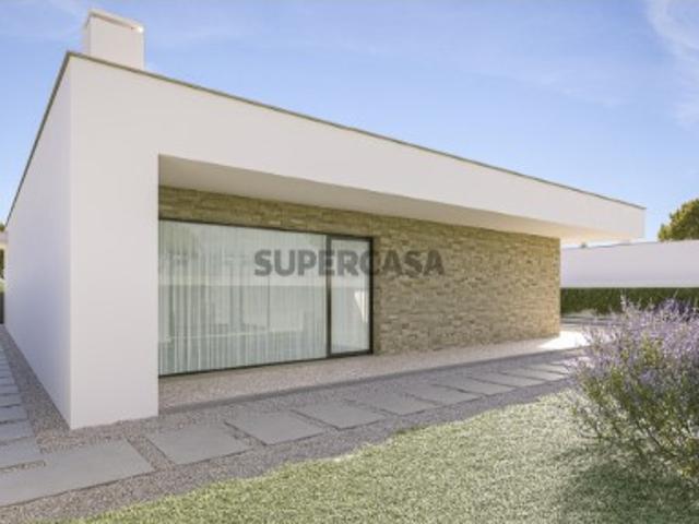 Moradia T3+1 em construção em Pataias