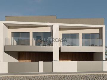 Moradia T4 em Coronado São Romão e São Mamede