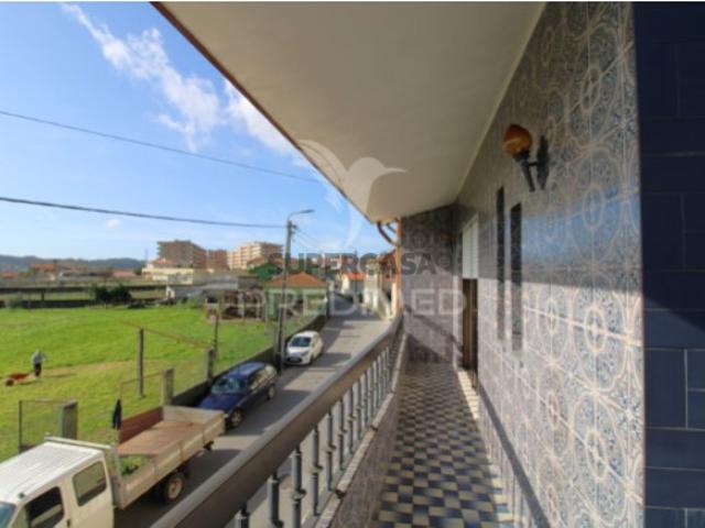 Moradia T4 em Coronado São Romão e São Mamede