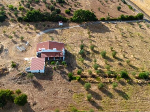 Moradia T4 em Elvas Compre o Seu Sossego Neste Monte