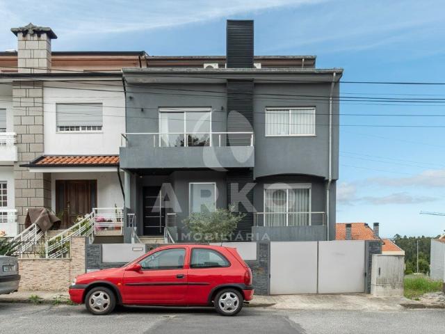 Moradia T4 em Fânzeres 192m² Fânzeres e São Pedro da Cova