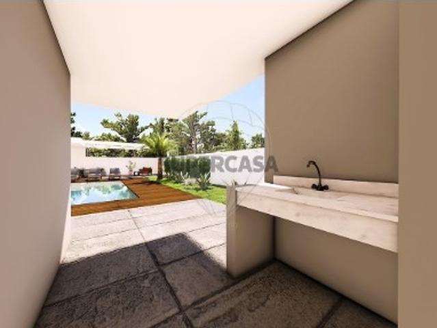Moradia T4 em Fernão Ferro