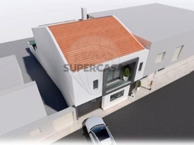 Moradia T4 em Ferrel