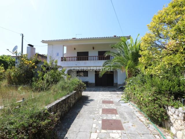 Moradia T4 em Galamares Espaço, Conforto e Natureza