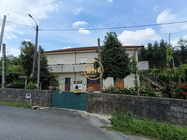 Moradia T4 em Gondoriz Terras de Bouro