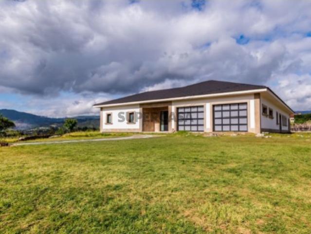 Moradia T4 em Gondoriz
