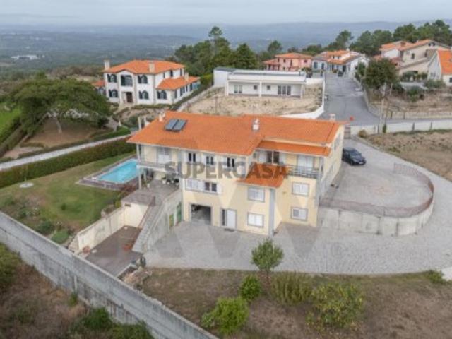 Moradia T4 em Gouveia