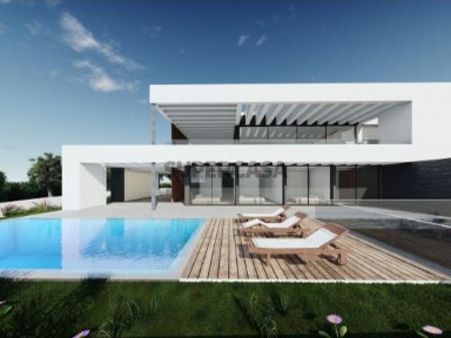 Moradia T4 em Luz
