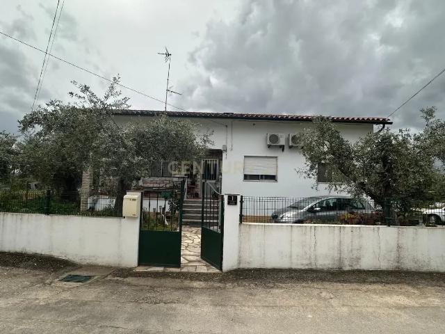 Moradia T4 em Ladoeiro, Idanha a Nova