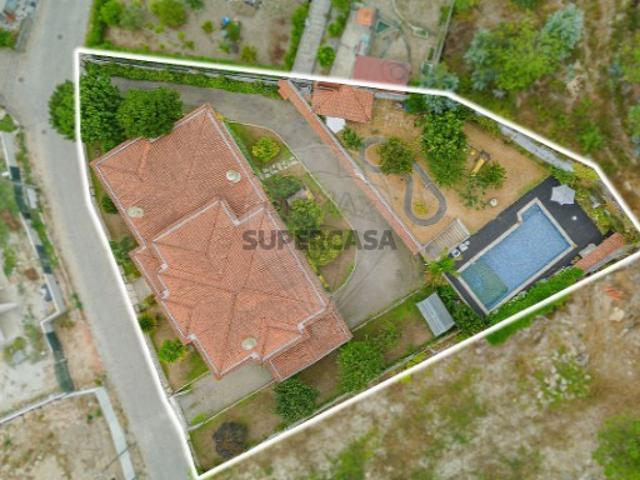 Moradia T4 em Lordelo